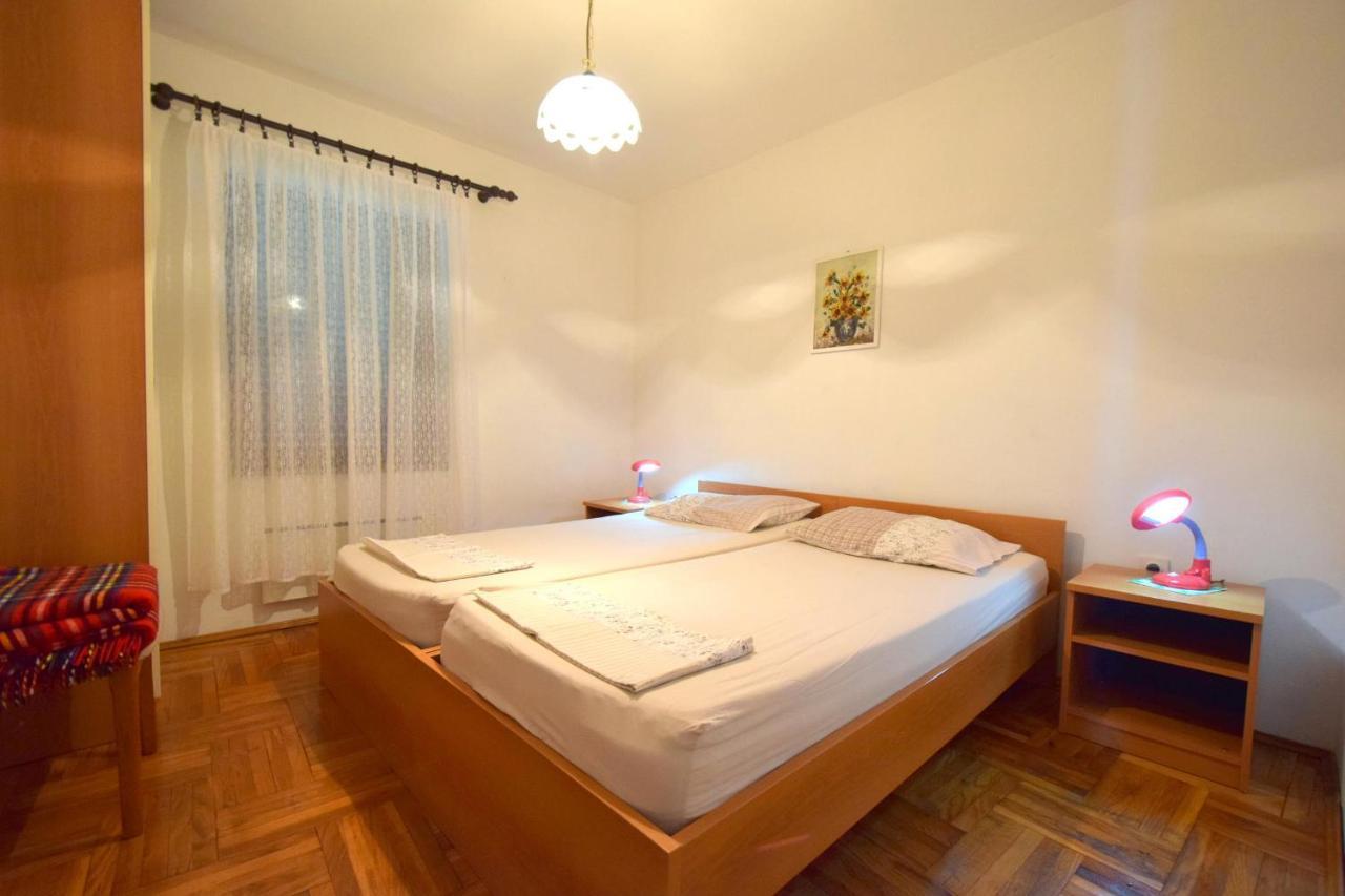 Apartments Petrovic Malinska Ngoại thất bức ảnh